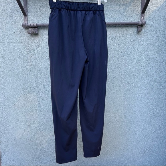Lululemon Keep Moving Pants | Black | Size 4 - Picture 10 of 14